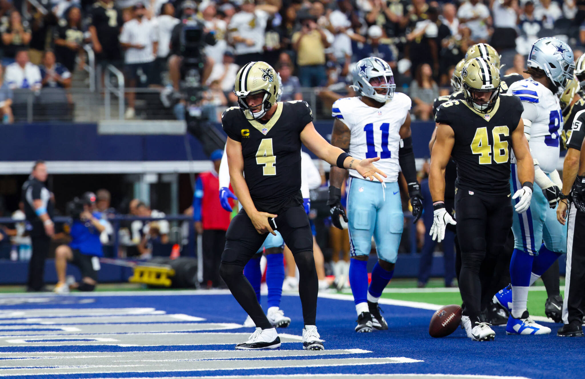 Nfl: New Orleans Saints At Dallas Cowboys